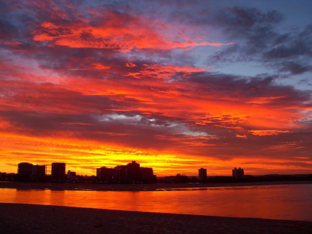 Trafalgar Towers Aparthotel Maroochydore Εξωτερικό φωτογραφία